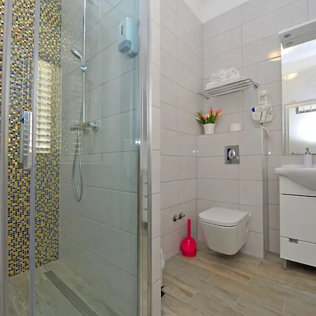 Luxury Nirvana Сплит