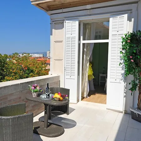 Luxury Nirvana 4* Сплит