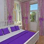 Penzion Luxury Nirvana 4*