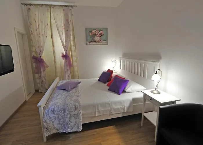 Konukevi Luxury Nirvana 4*