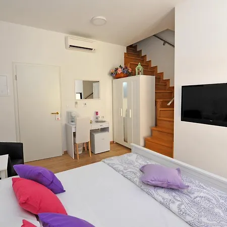 Pensionat Luxury Nirvana 4*