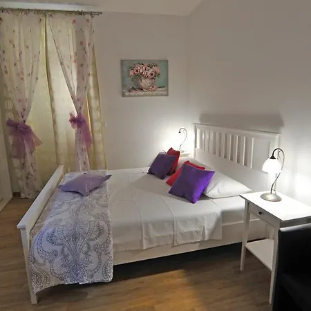 Gostinjska kuća Luxury Nirvana 4*