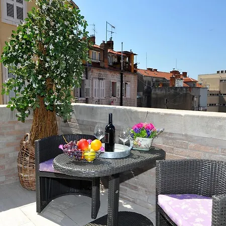 Luxury Nirvana Vendégház 4*