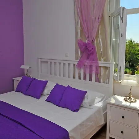 Gostinjska kuća Luxury Nirvana 4*