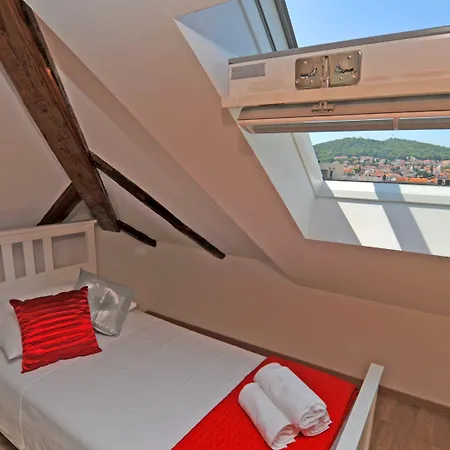 Luxury Nirvana Split