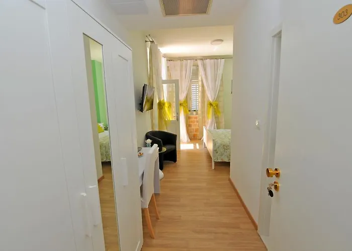 Gæstehus Luxury Nirvana Split