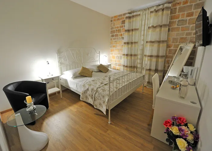 Luxury Nirvana Affittacamere 4*